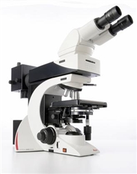 Leica DM2500 microscope