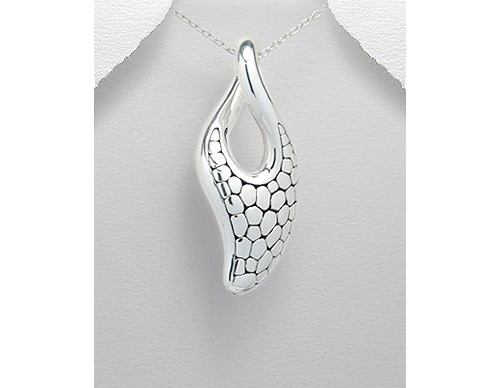 Chic Sterling Silver Necklace