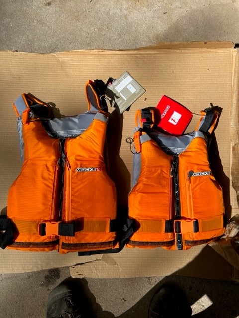 SALE ** Mocke Flow Zip PFD (Life jacket) at Paddle Dynamics