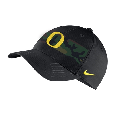 Oregon Ducks Nike Performance Military Pack Camo Hat Black