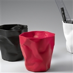 essey red pen pen desktop pen pot