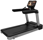 Life Fitness Integrity Treadmill w/SE3 HD Treadmill Image