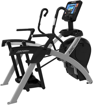 Life Fitness Discover SE3 HD Arc Trainer Image