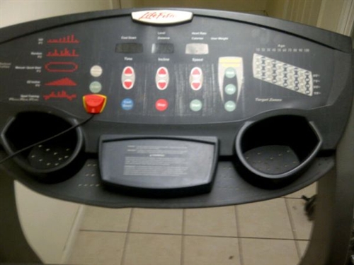 Life Fitness T3 Treadmill | Fitness Superstore