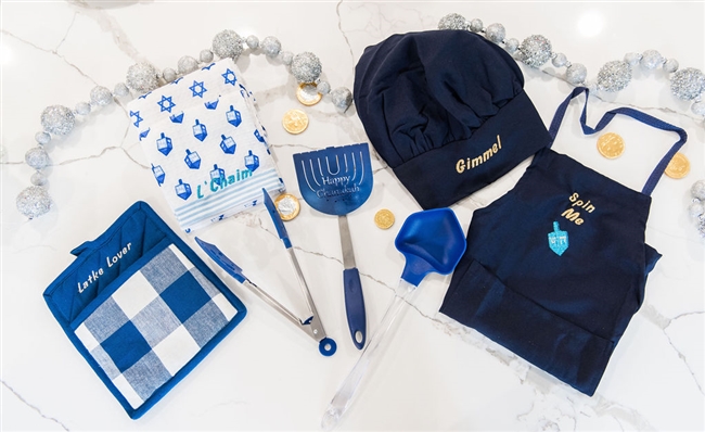 Christy Carlson Romano's Yummy Collection - Kid's Ultimate Hanukkah Kitchen Set