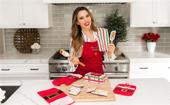 Christy Carlson Romano's Yummy Collection - Adult Christmas Apron