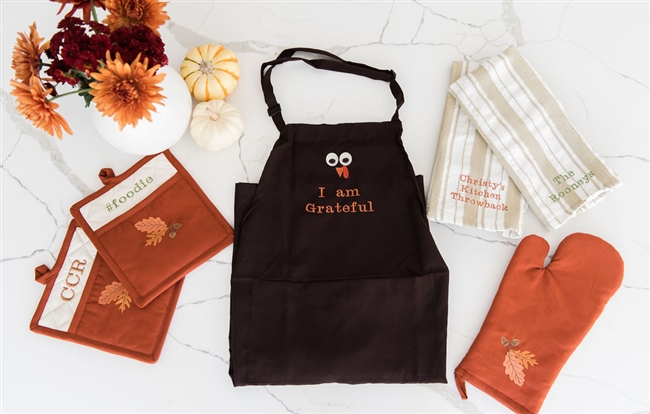 Christy Carlson Romano's Yummy Collection - Adult's Ultimate Thanksgiving Kitchen Set