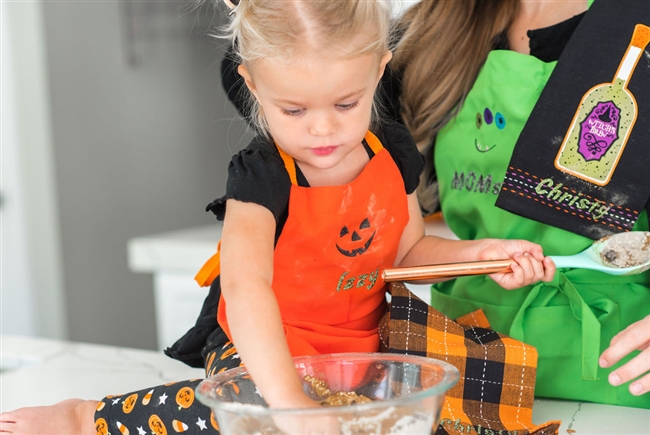 Christy Carlson Romano's Yummy Collection - Kid's Halloween Apron