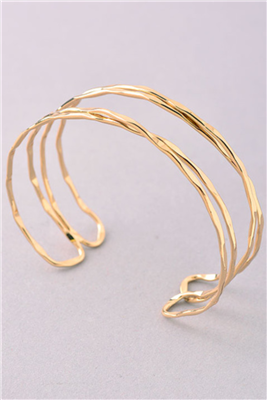 Dimpled Metallic Twist Cuff - gold
