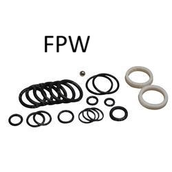 NEW CLARK FORKLIFT VALVE SEAL KIT 136833