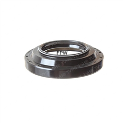 NEW BOBCAT OIL SEAL 6705847