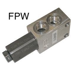 NEW KOMATSU FORKLIFT CONTROL VALVE CC684810