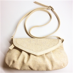 Cork Pleated White Pochete