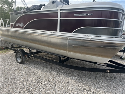 2022 Suncatcher 18C Pontoon