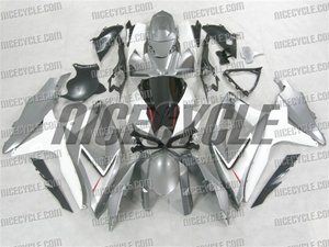 Suzuki GSX-R 600 750 White on Silver Fairing