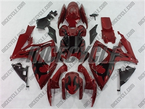 Black Tribal on Red Suzuki GSX-R 600 750 Fairings