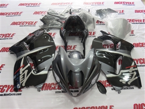 Suzuki GSX-R 1300 Hayabusa Black/Silver Fairings