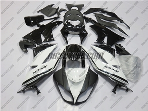 Kawasaki ZX6R White/Black Fairings