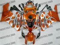 Honda CBR1000RR Metallic Orange/Silver Fairings