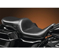 Harley Davidson Dyna '06-Present Smooth Maverick Seat by Le Pera