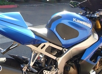 Kawasaki ZX6R Tank Grip