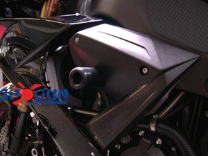 Kawasaki ZX10R Frame Slider