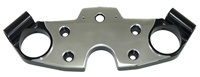 Solid Top Busa Clamp (99-Present), Anodized Black with Polished Center (product code: A4268PB)