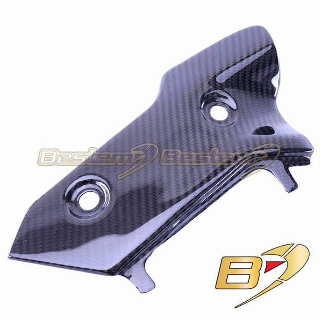 Yamaha YZF-R1 Carbon Fiber Exhaust Cover Guard 2