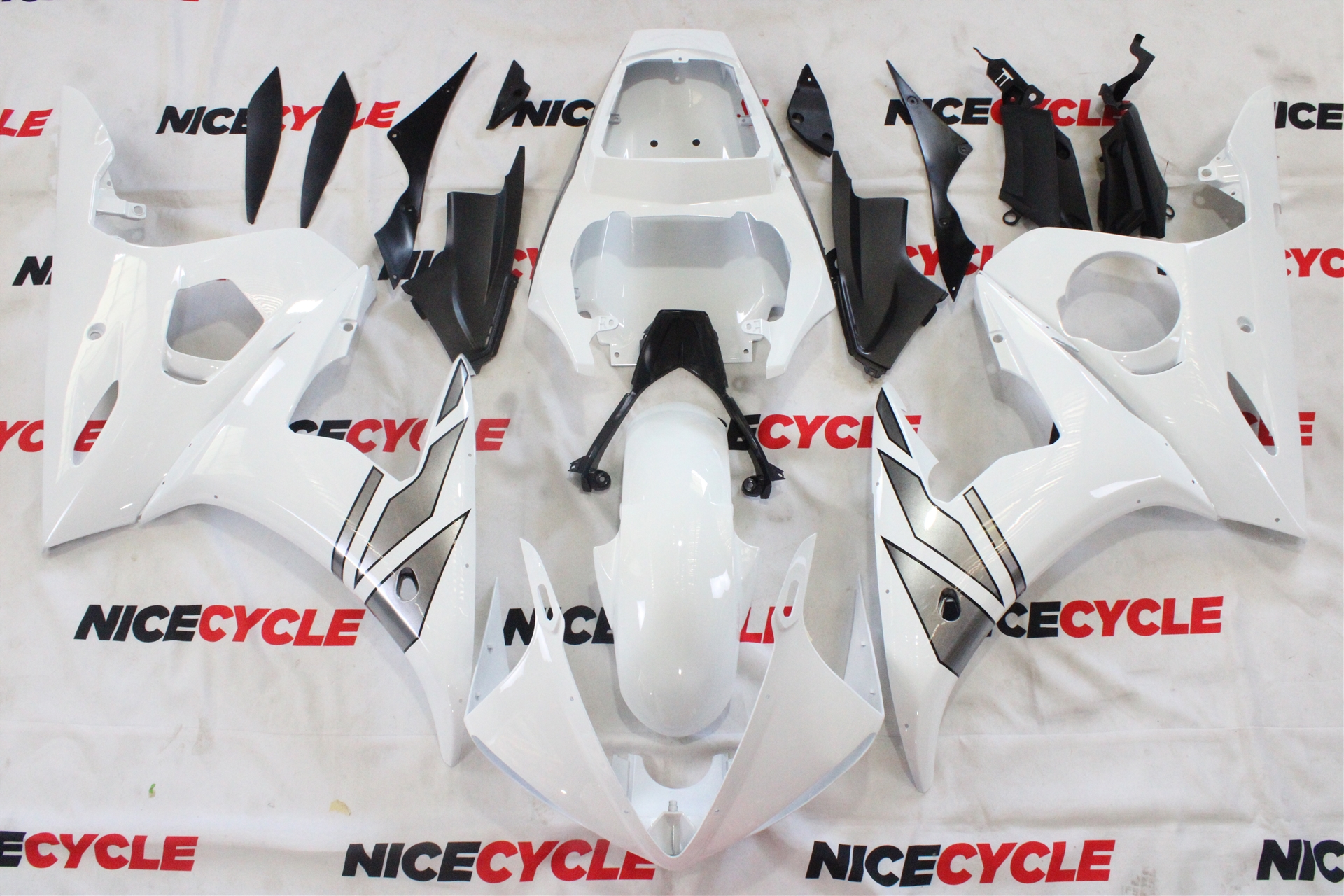 Yamaha YZF-R6 White Killer Fairings