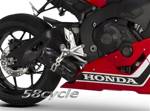 2017-2024 Honda CBR1000RR Two Brothers Racing Slip On Exhaust System - S1R - BLACK Series - Carbon Fiber Canister (005-4820407-S1B)