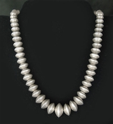 HELEN CHEE NAVAJO PEARL BEAD NECKLACE
