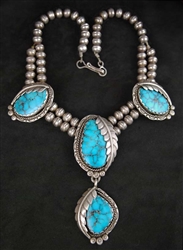 STUNNING MORENCI TURQUOISE NECKLACE