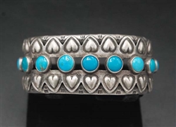 HALLMARKED FRANK PESHLAKAI HEART BRACELET