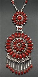 BEAUTIFUL LORRAINE WAATSA CORAL CLUSTER NECKLACE