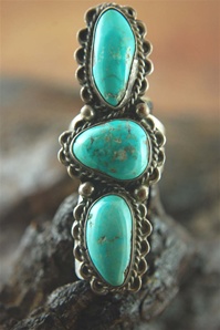 VINTAGE MORENCI TURQUOISE RING<SPAN style="COLOR: #ff0000; FONT-WEIGHT: bold">*SOLD*</SPAN></SPAN>
