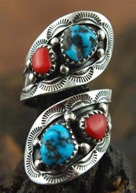 ORVILLE TSINNIE MORENCI TURQUOISE AND CORAL RING<SPAN style="COLOR: #ff0000; FONT-WEIGHT: bold">*SOLD*</SPAN></SPAN>