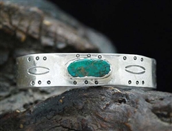 EARLY NAVAJO TURQUOISE BRACELET