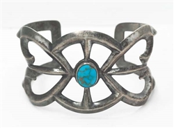 VINTAGE NAVAJO BLUE GEM SANDCAST BRACELET