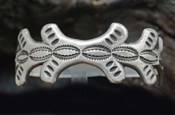 EARLY NAVAJO SANDCAST BRACELET