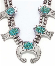 Wonderful Chip Inlay Squash Design Necklace