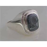 Elegant Mens Sterling Silver Carved Centurions Head Haematite Signet Ring