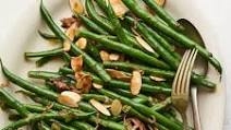 Green beans with Shallots and Almonds FAMILY SIZE