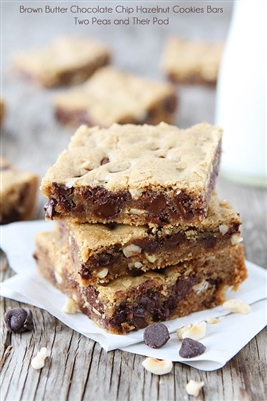 Chocolate Chip and Hazelnut Cookie Bars