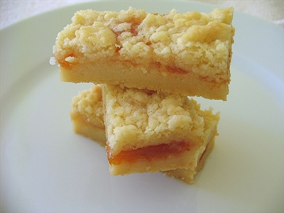 Peach and Apricot Jam Crumb Bar