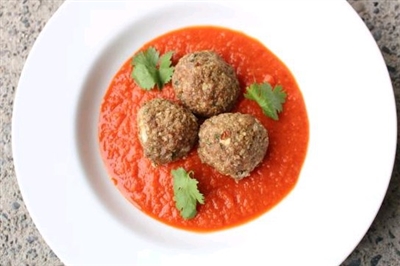 Quinoa Meatballs with Tomato Herb Sauce