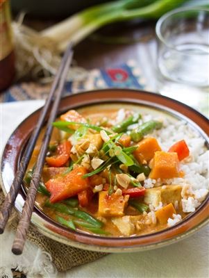 Thai Massaman Vegetable Curry with Tofu OR Chicken