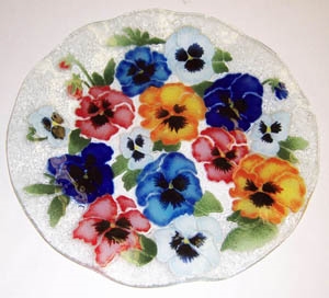 Bold Pansy 14 inch Plate