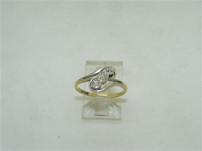 Vintage diamond gold ring