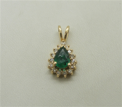 Diamond emerald pendant (pear shape)