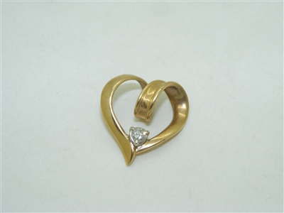 14k yellow gold Diamond heart pendant
